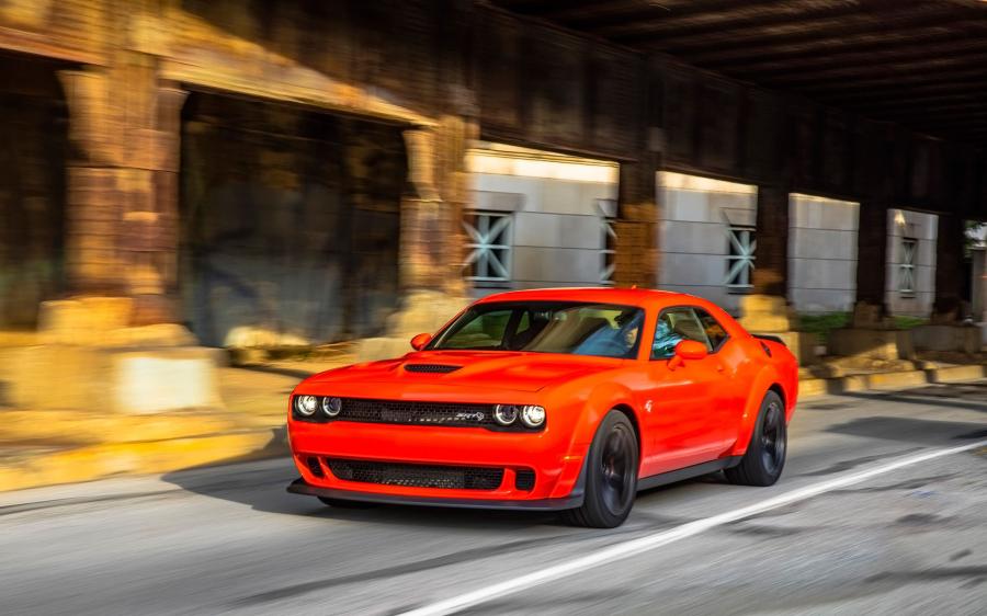  Dodge Challenger SRT Hellcat Widebody 2017 года  (фото 49 из 69)